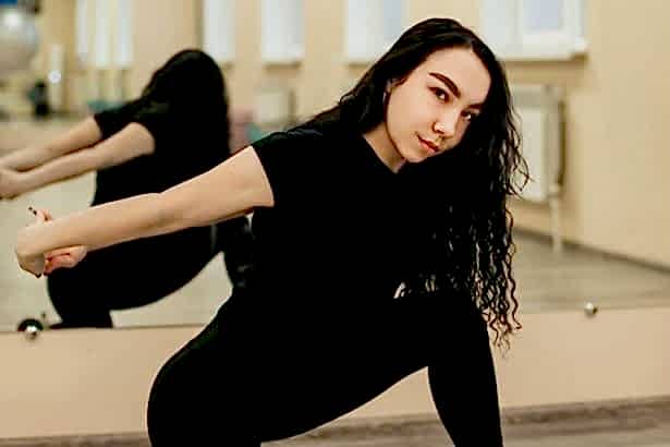 ava jakovleva 615x410 - Современная хореография