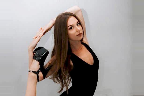 ava viktorija emeljanova 615x410 - Ladys Dance