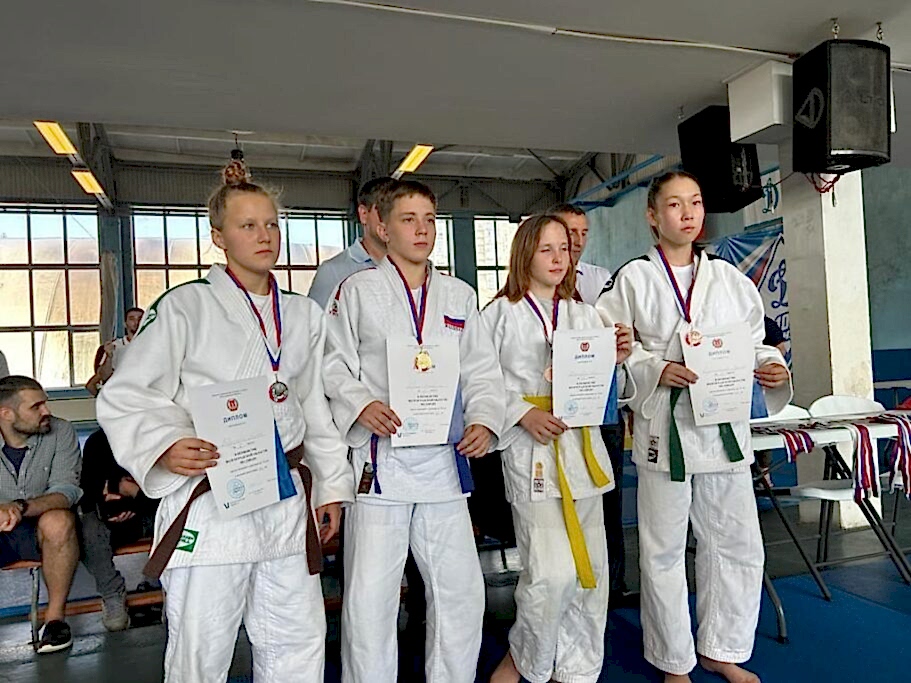 pervenstvo po dzuydo cover 911x683 - Борьба дзюдо