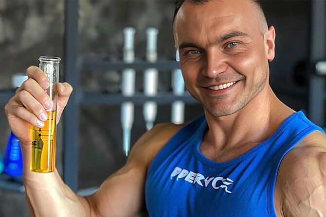 mur himik cover 670x447 - Вытягиваем штангу и стереотипы: качки - не просто мускулы!