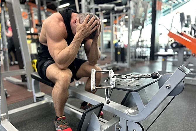 Смело к шагу первому: освободите свой танец! murashkin 53 cover 670x447 - Почему болит голова после тренировки в спортзале: причины и решения