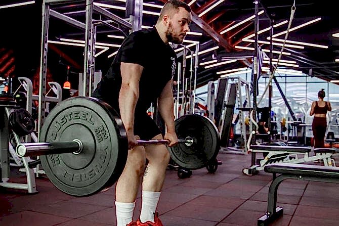 ivanov33 cover 670x447 - Раскрываем секреты: почему важно откровенно говорить тренеру о травмах?