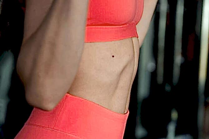 tatarenko60 cover 670x447 - Почему свисает низ живота и не уходит даже при регулярных тренировках и дефиците калорий?