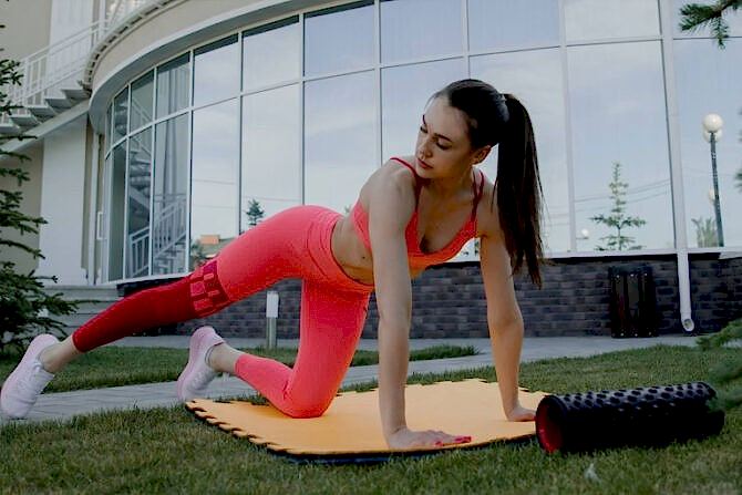 tatarenko 112 cover 670x447 - Как сделать внутреннюю часть бедра упругой: ошибки и правильные методы