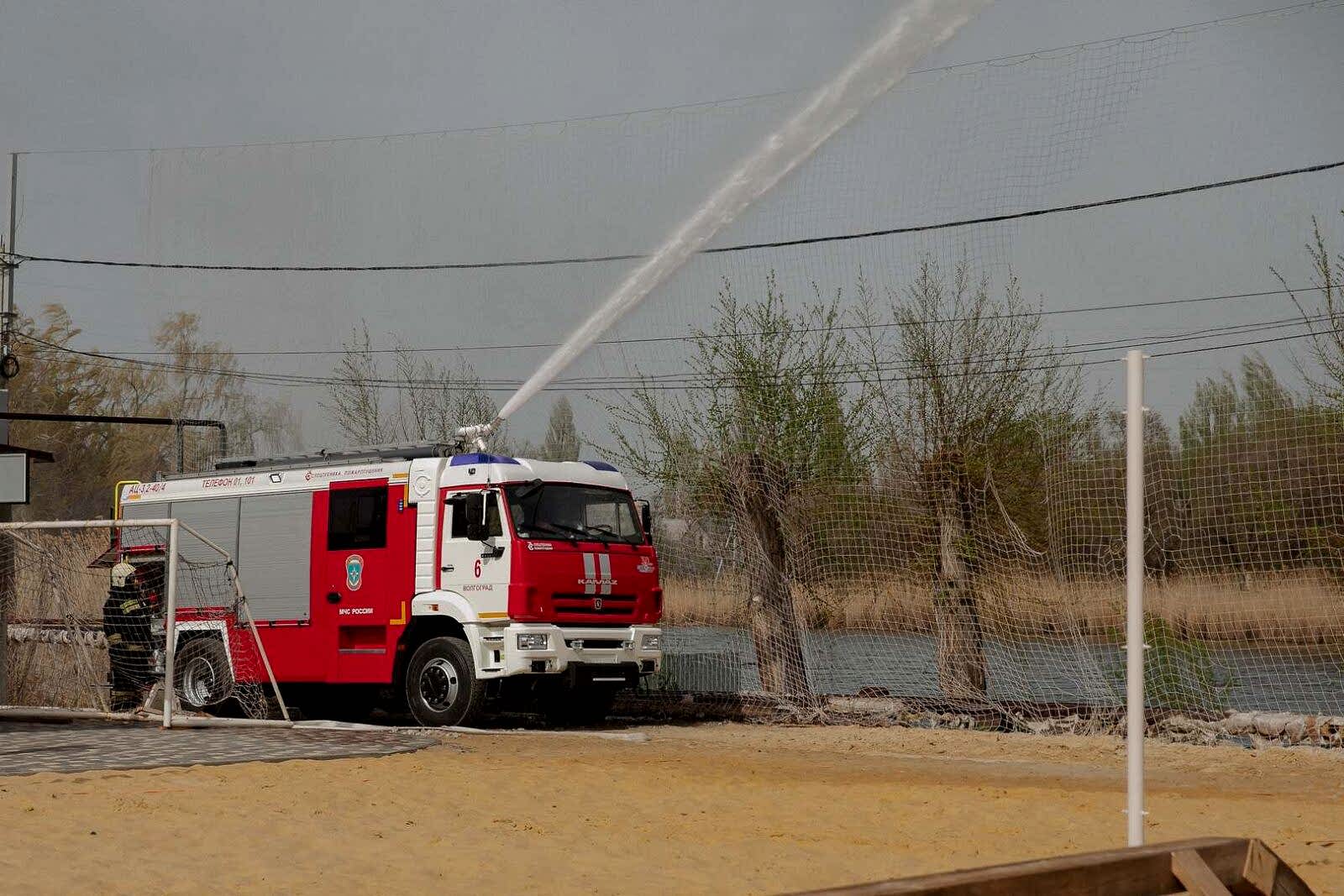pride-pojarnie-02 pride pojarnie 02 - Стань частью команды МЧС!