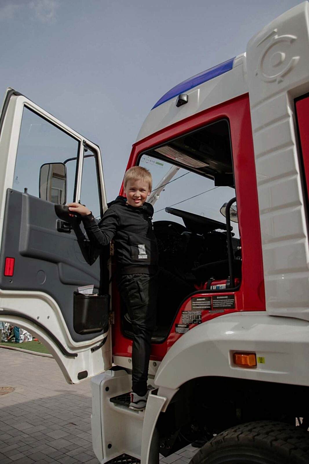 pride-pojarnie-14 pride pojarnie 14 - Стань частью команды МЧС!