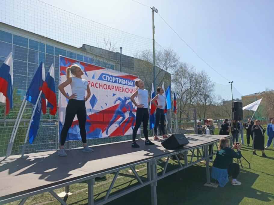 massovaya zaryadka krasnoarmeyskiy 5 911x683 - Массовая зарядка в Красноармейском районе: СК «ПРАЙД» открыл спортивный сезон