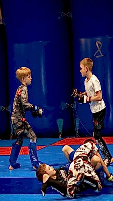 edb-pride-118 edb pride 118 384x683 - Кузнецов Евгений