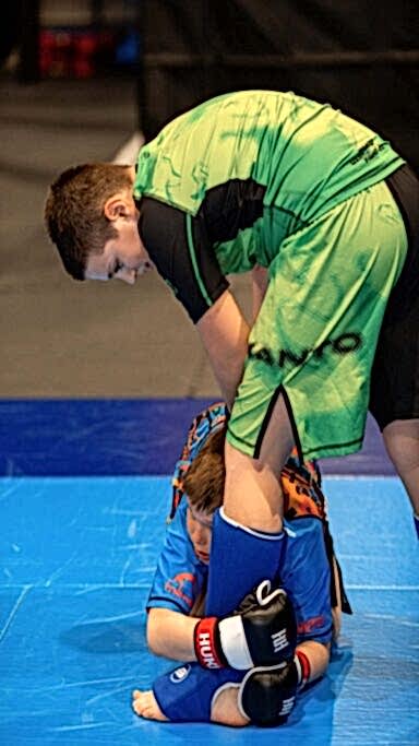 edb-pride-122 edb pride 122 384x683 - Кузнецов Евгений