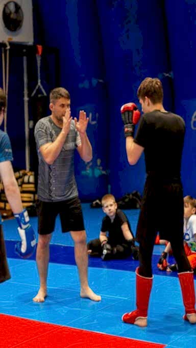 edb-pride-166 edb pride 166 384x683 - Кузнецов Евгений